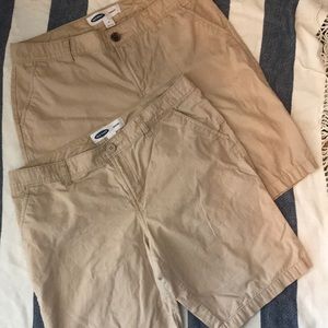 🛍2/$10 Old Navy Bermuda Khaki Shorts
